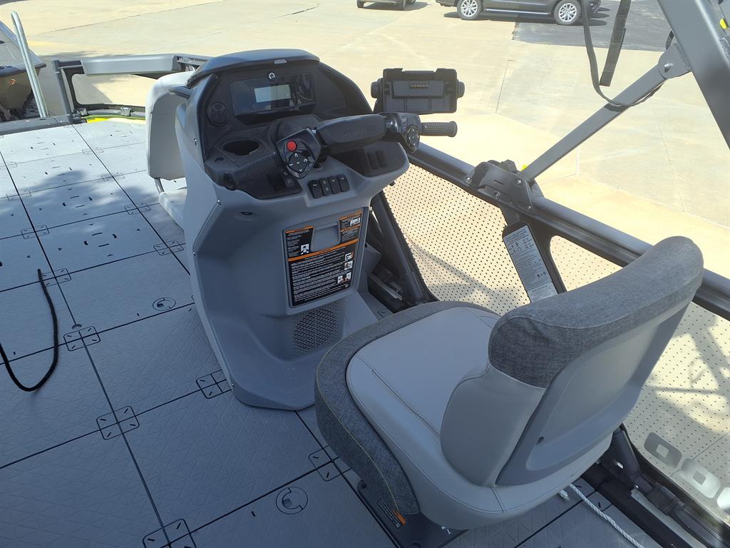 Sea-Doo Jet Boat  2024