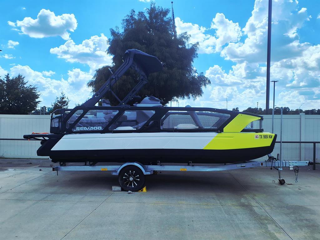 Sea-Doo Jet Boat  2024