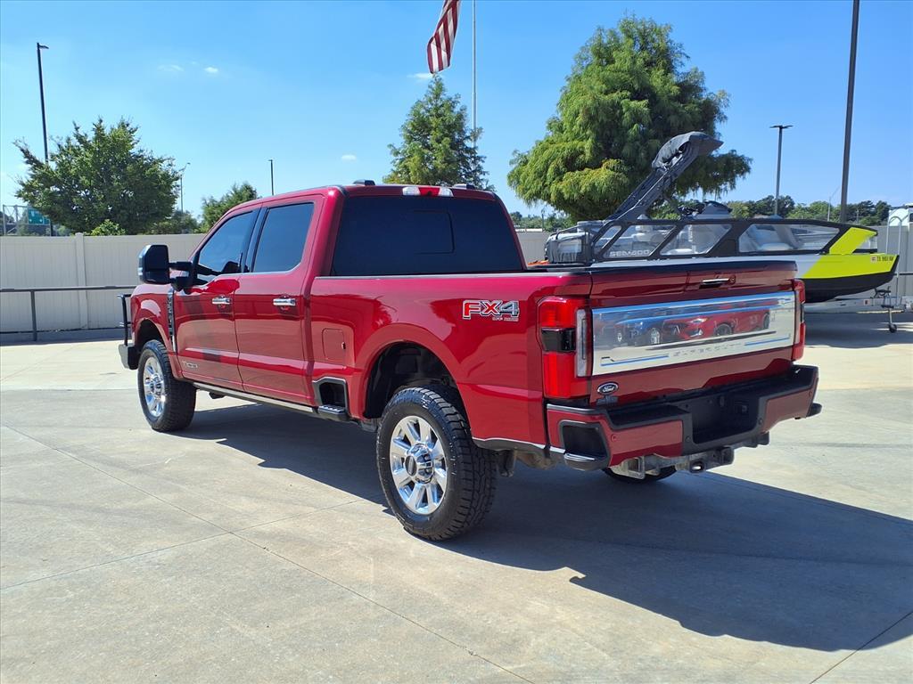 Ford Super Duty F-350 SRW King Ranch 4WD Crew Cab 8' Box 2024