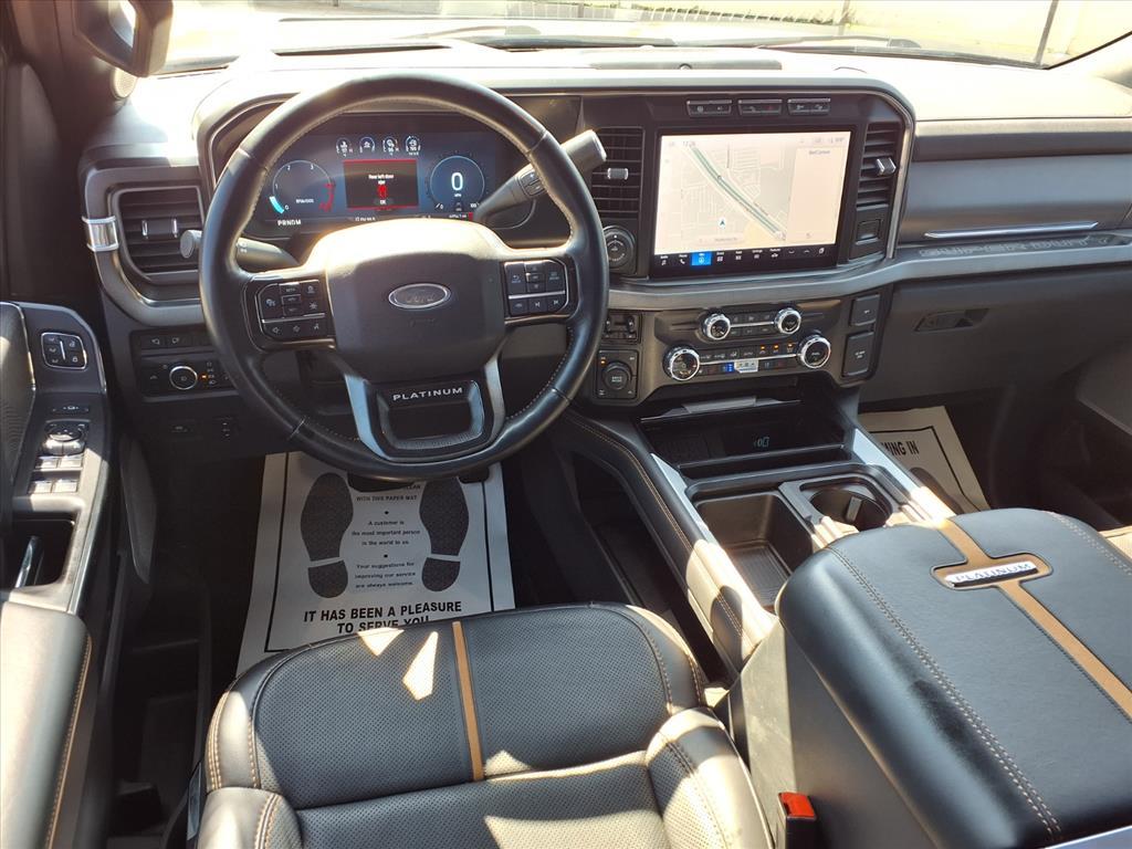 Ford Super Duty F-350 SRW King Ranch 4WD Crew Cab 8' Box 2024