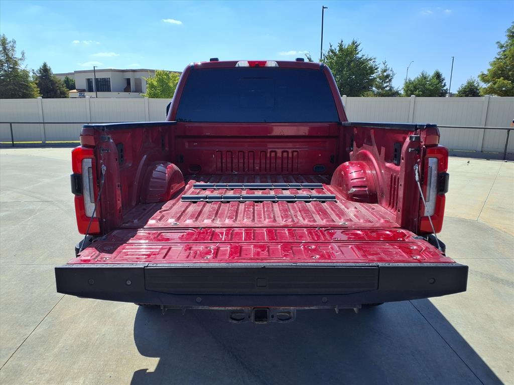 Ford Super Duty F-350 SRW King Ranch 4WD Crew Cab 8' Box 2024