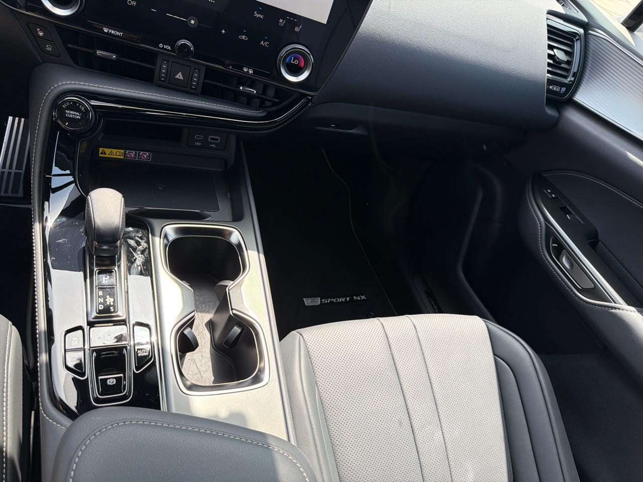 Lexus NX NX 450h+ F SPORT Handling AWD 2025
