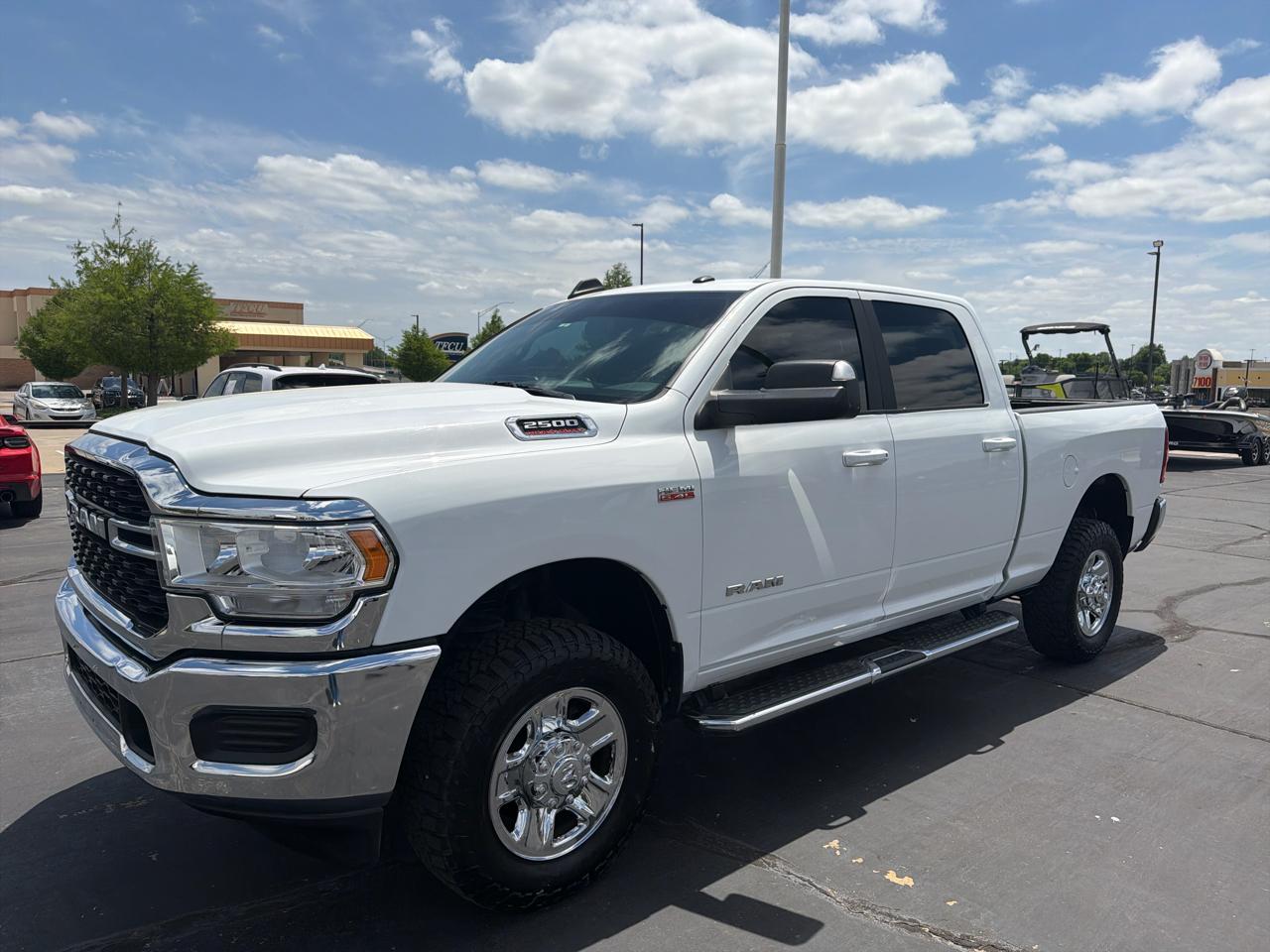 2022 RAM 2500 Big Horn 4x4 Crew Cab 6'4" Box