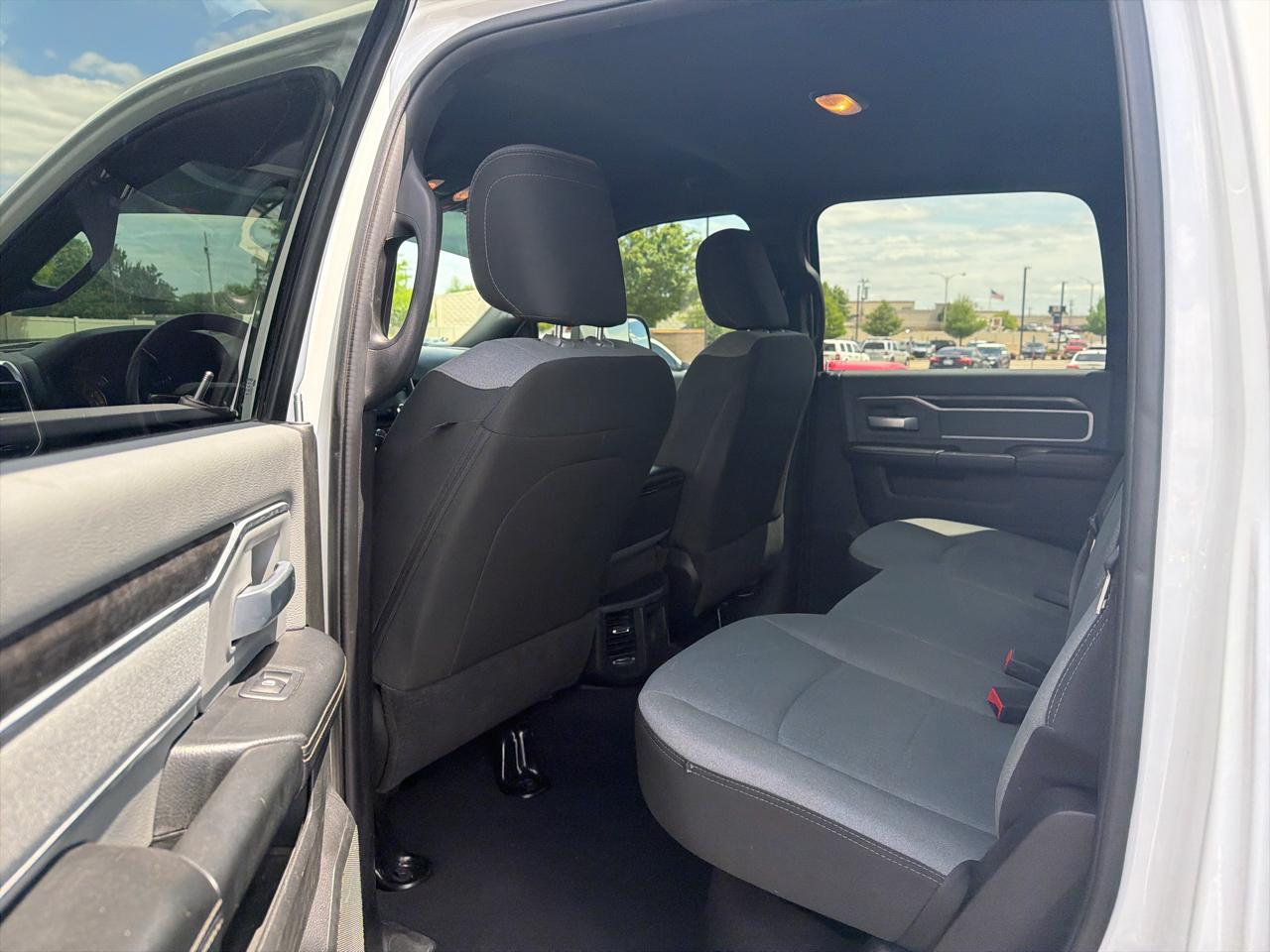 RAM 2500 Big Horn 4x4 Crew Cab 6'4" Box 2022