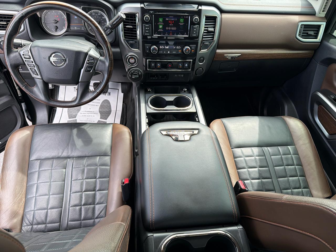 Nissan Titan 4x4 Crew Cab Platinum Reserve 2019