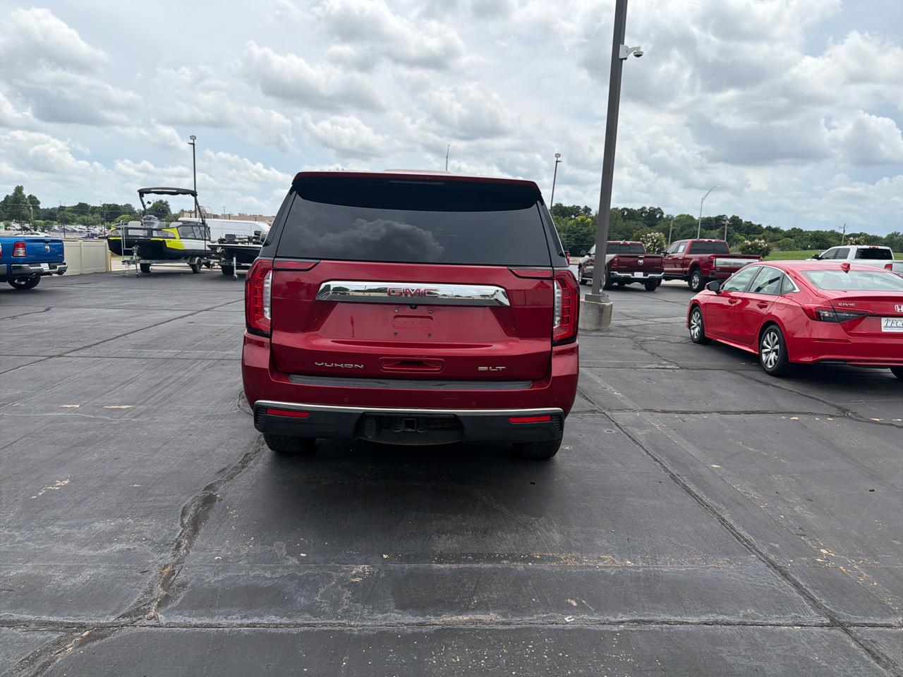 GMC Yukon 4WD 4dr SLT 2023