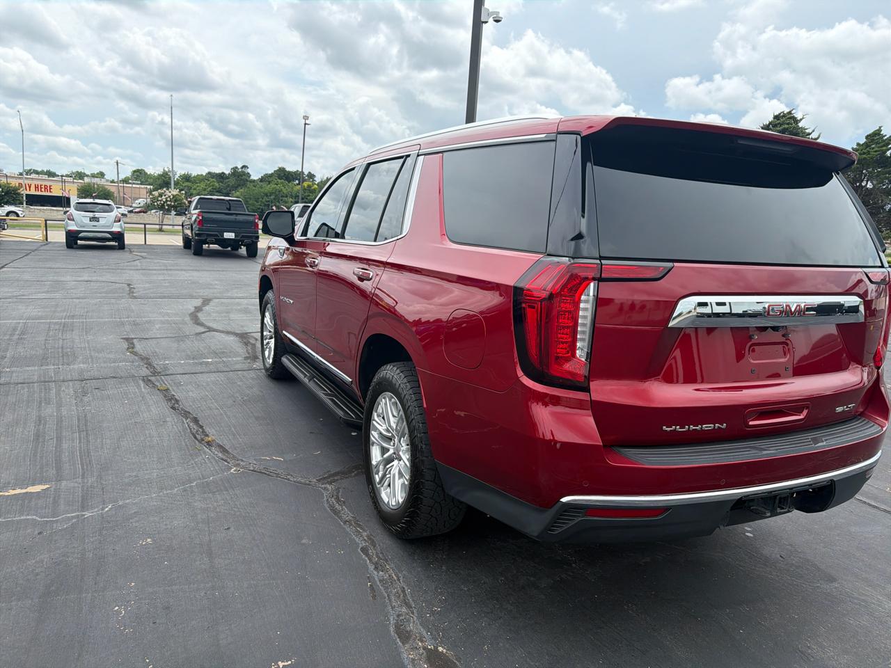 GMC Yukon 4WD 4dr SLT 2023