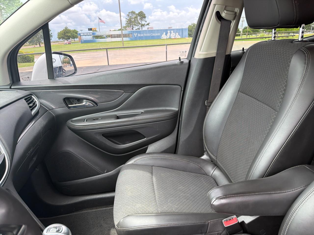 Buick Encore FWD 4dr Preferred 2022
