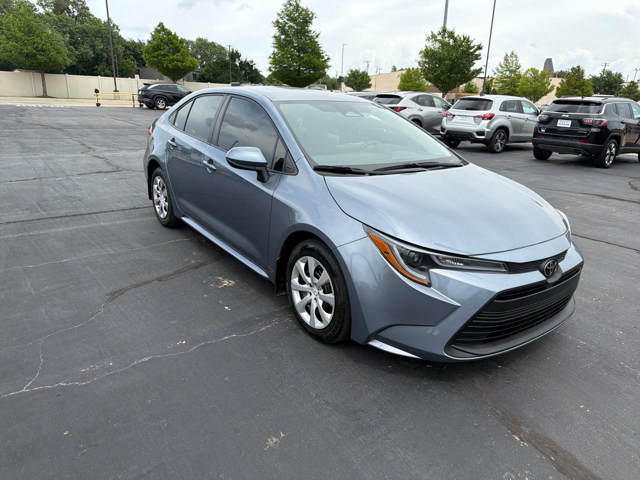 Toyota Corolla LE CVT (Natl) 2024