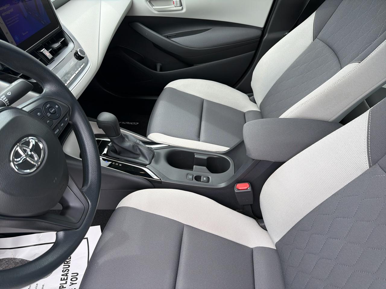 Toyota Corolla LE CVT (Natl) 2024