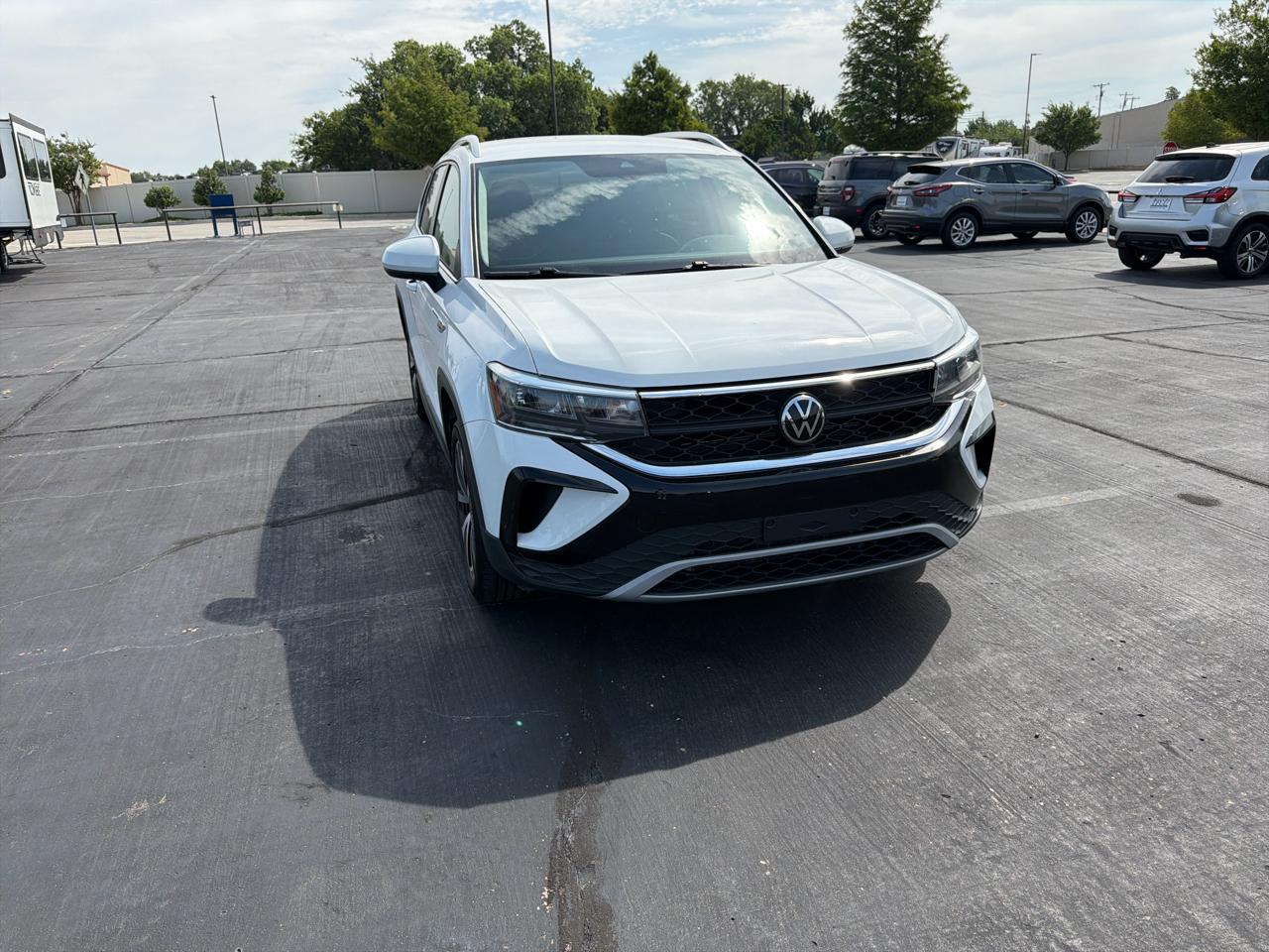 Volkswagen Taos SE FWD 2023