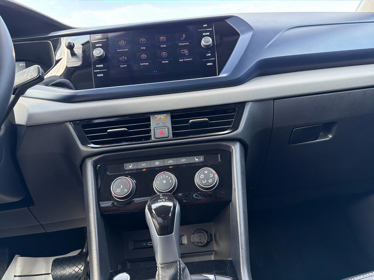 Volkswagen Taos SE FWD 2023