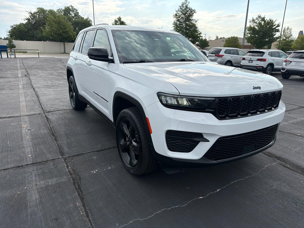 Jeep Grand Cherokee Altitude 4x4 2023