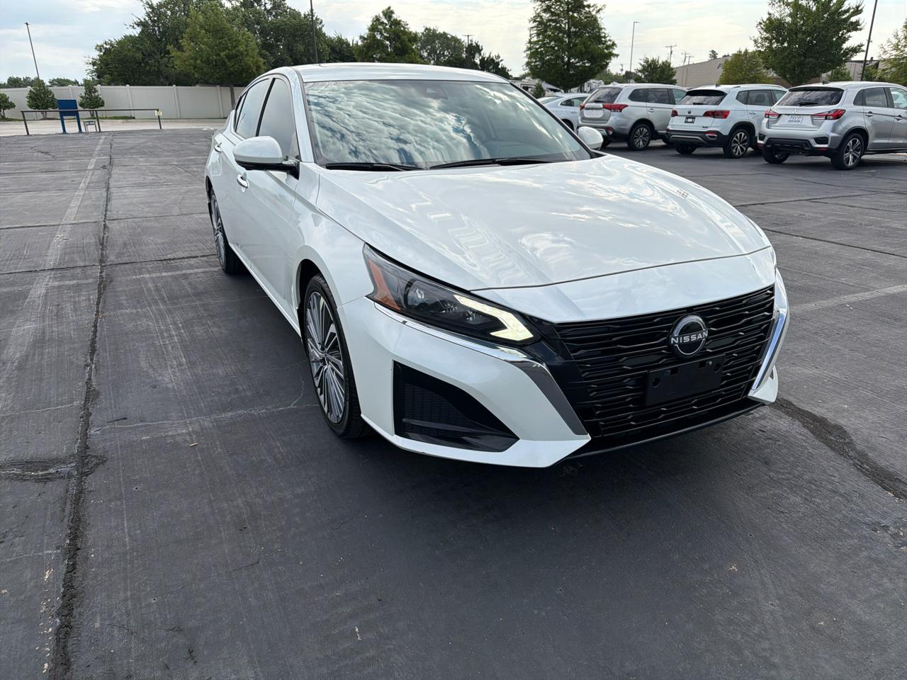 Nissan Altima 2.5 SL AWD Sedan 2023