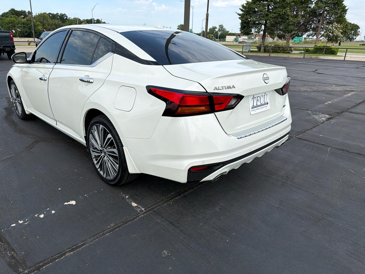 Nissan Altima 2.5 SL AWD Sedan 2023