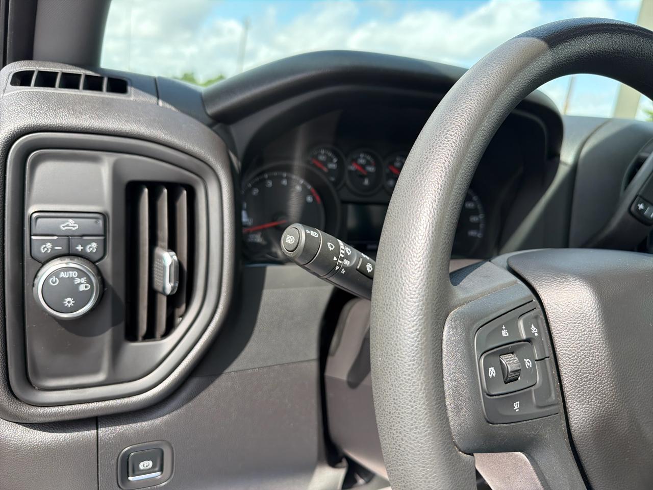 Chevrolet Silverado 1500 2WD Reg Cab 140" Work Truck 2024