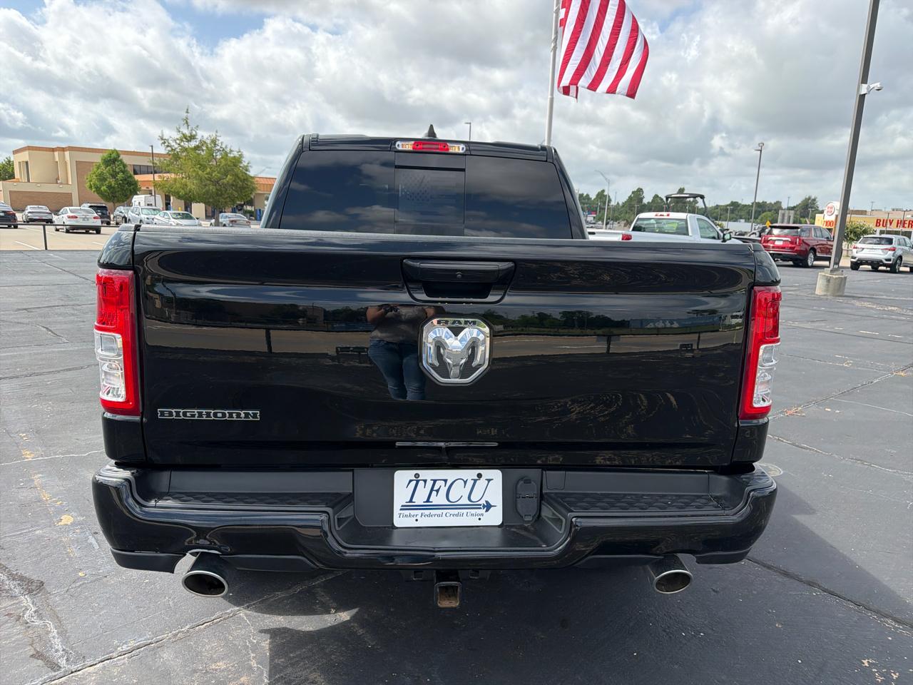RAM 1500 Big Horn 4x2 Crew Cab 5'7" Box 2024