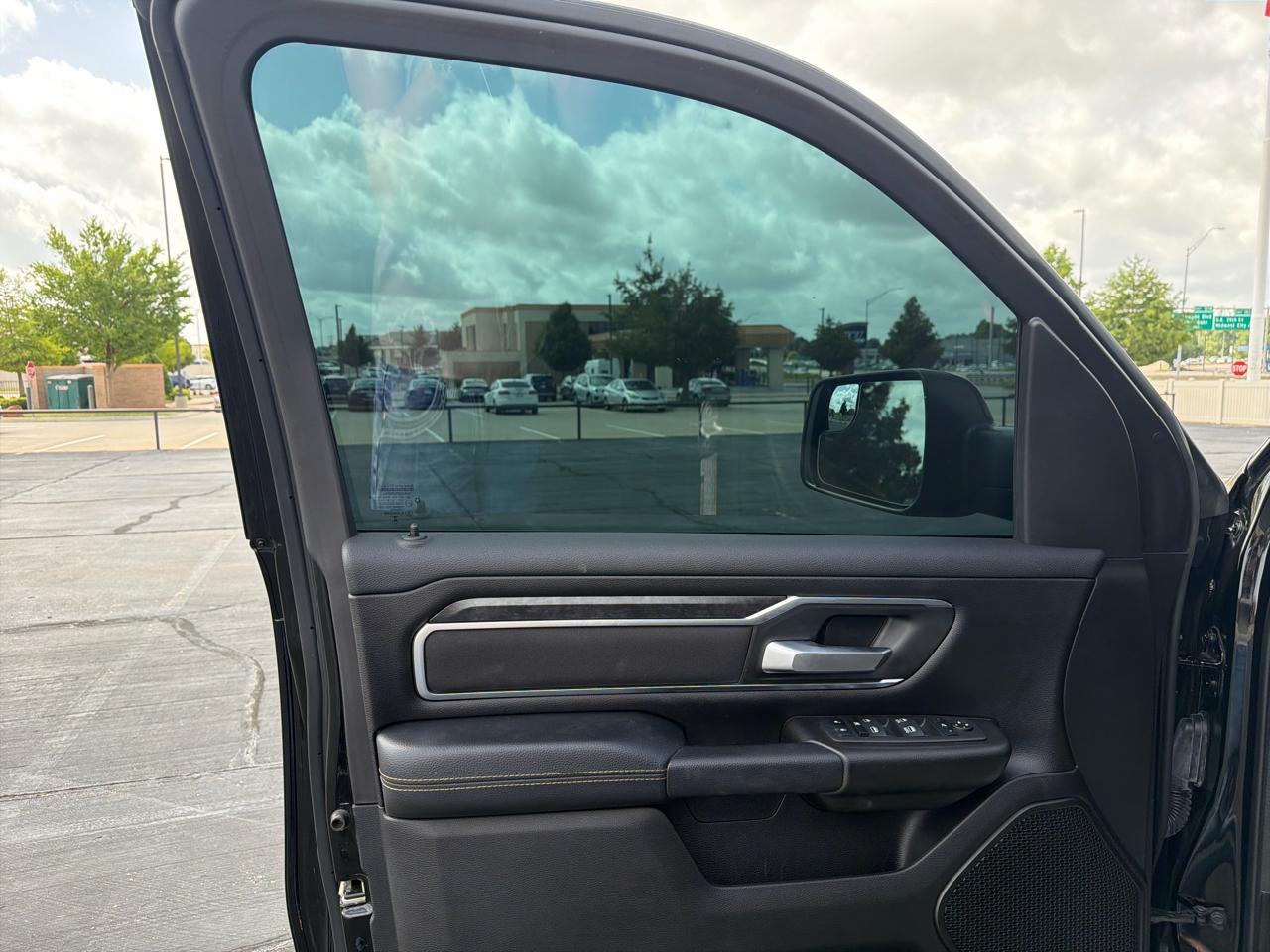 RAM 1500 Big Horn 4x2 Crew Cab 5'7" Box 2024