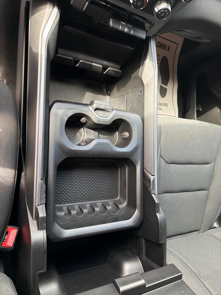 RAM 1500 Big Horn 4x2 Crew Cab 5'7" Box 2024