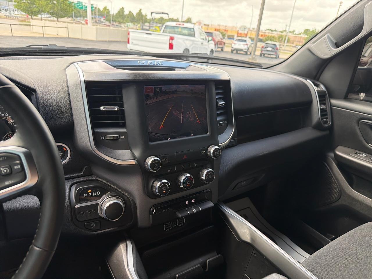 RAM 1500 Big Horn 4x2 Crew Cab 5'7" Box 2024
