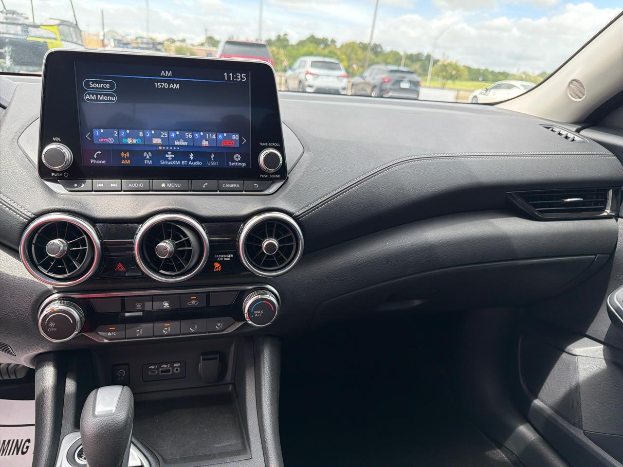 Nissan Sentra SV CVT 2025