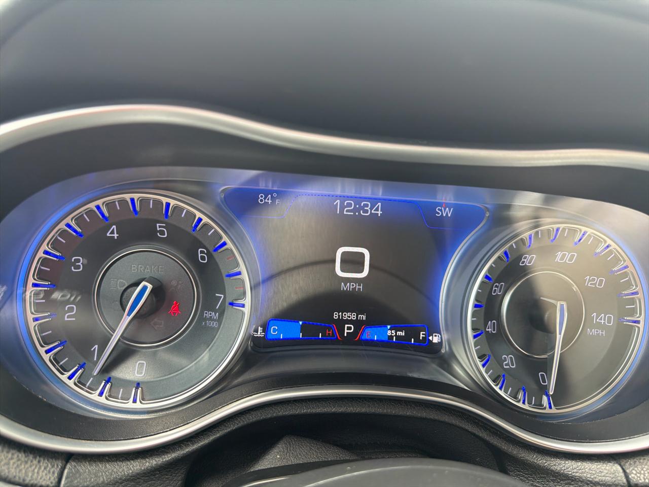Chrysler 300 Touring L RWD 2021