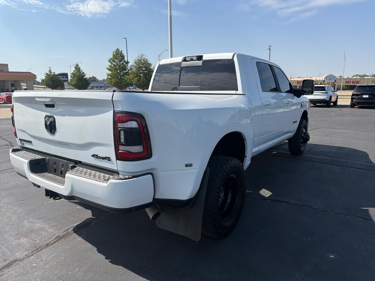 RAM 3500 Laramie 4x4 Mega Cab 6'4" Box 2024