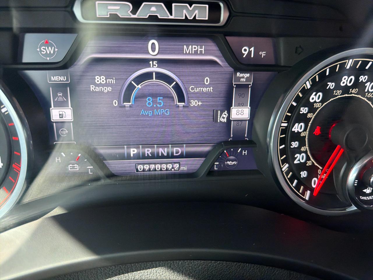 RAM 3500 Laramie 4x4 Mega Cab 6'4" Box 2024
