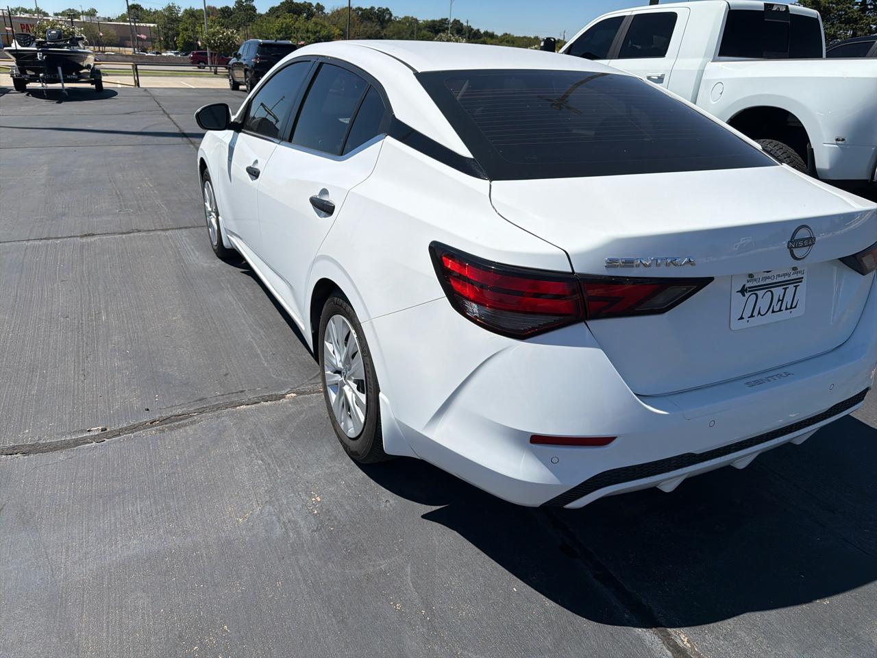 Nissan Sentra S CVT 2024