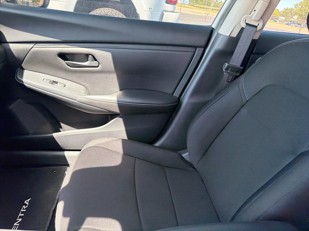 Nissan Sentra S CVT 2024