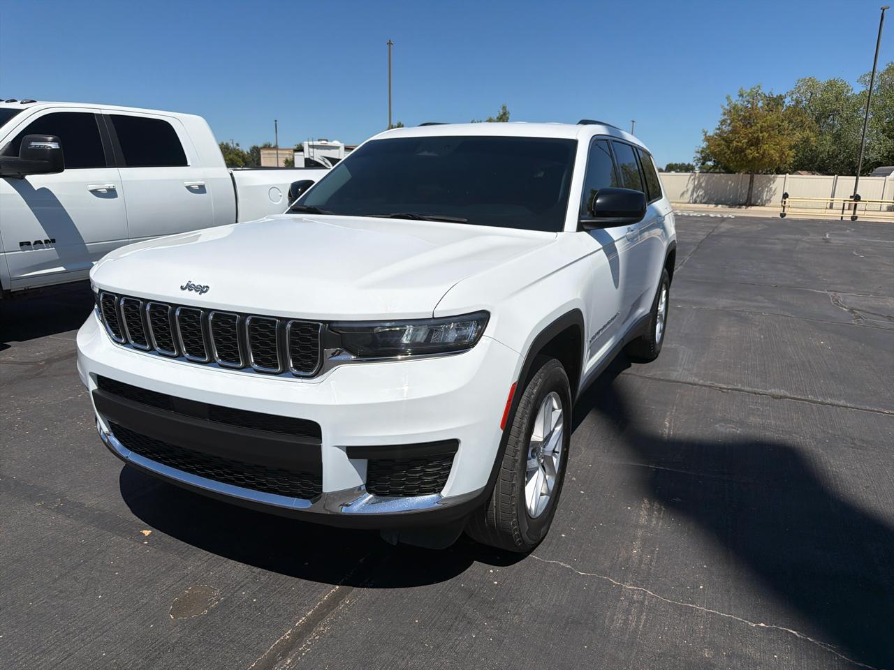 Jeep Grand Cherokee L Laredo 4x4 2023