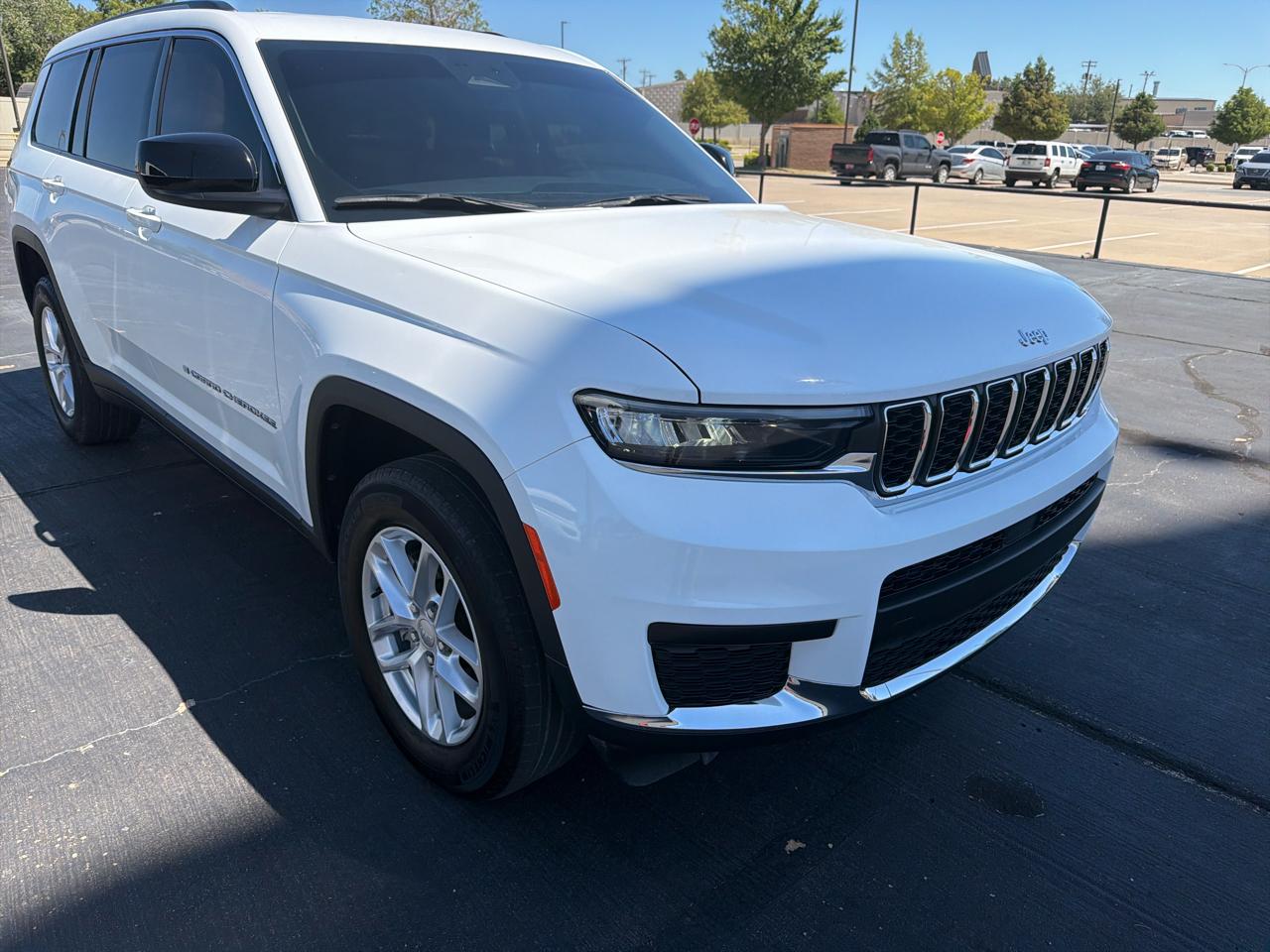 Jeep Grand Cherokee L Laredo 4x4 2023