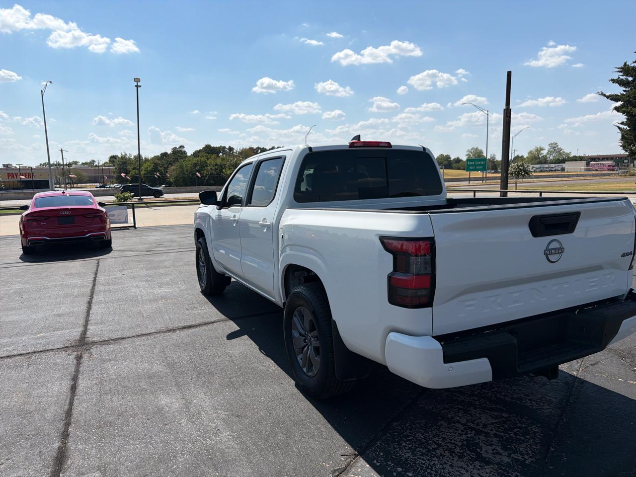 Nissan Frontier Crew Cab 4x4 SV 2026