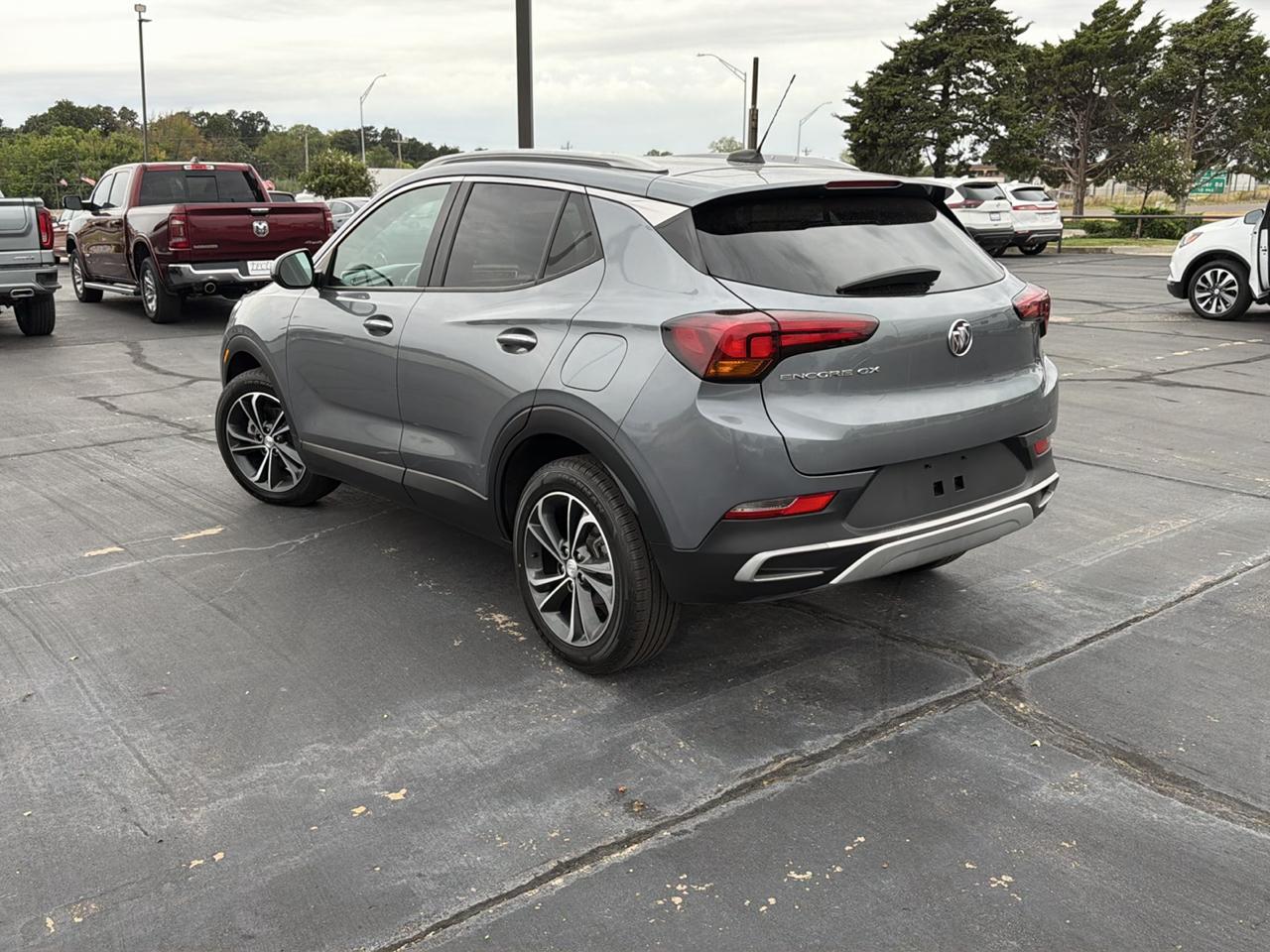 Buick Encore GX FWD 4dr Select 2021