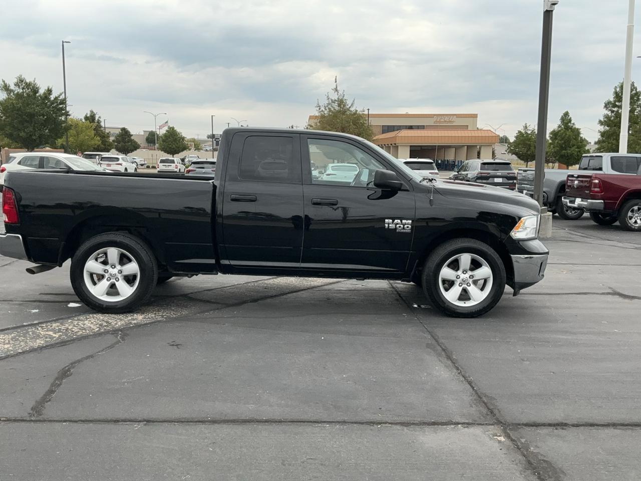 RAM 1500 Classic Tradesman 4x2 Quad Cab 6'4" Box 2024