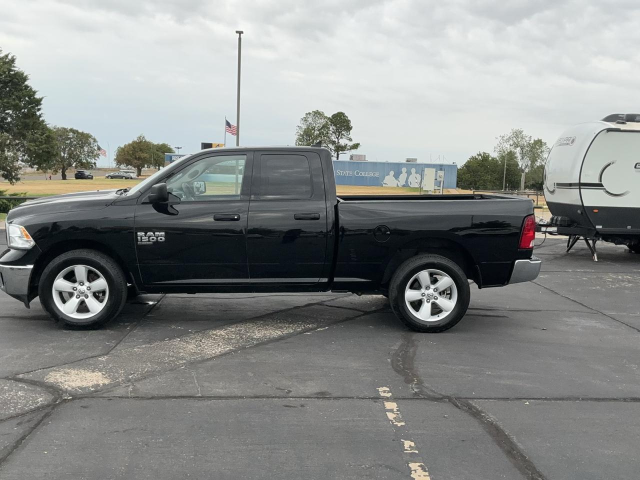 RAM 1500 Classic Tradesman 4x2 Quad Cab 6'4" Box 2024