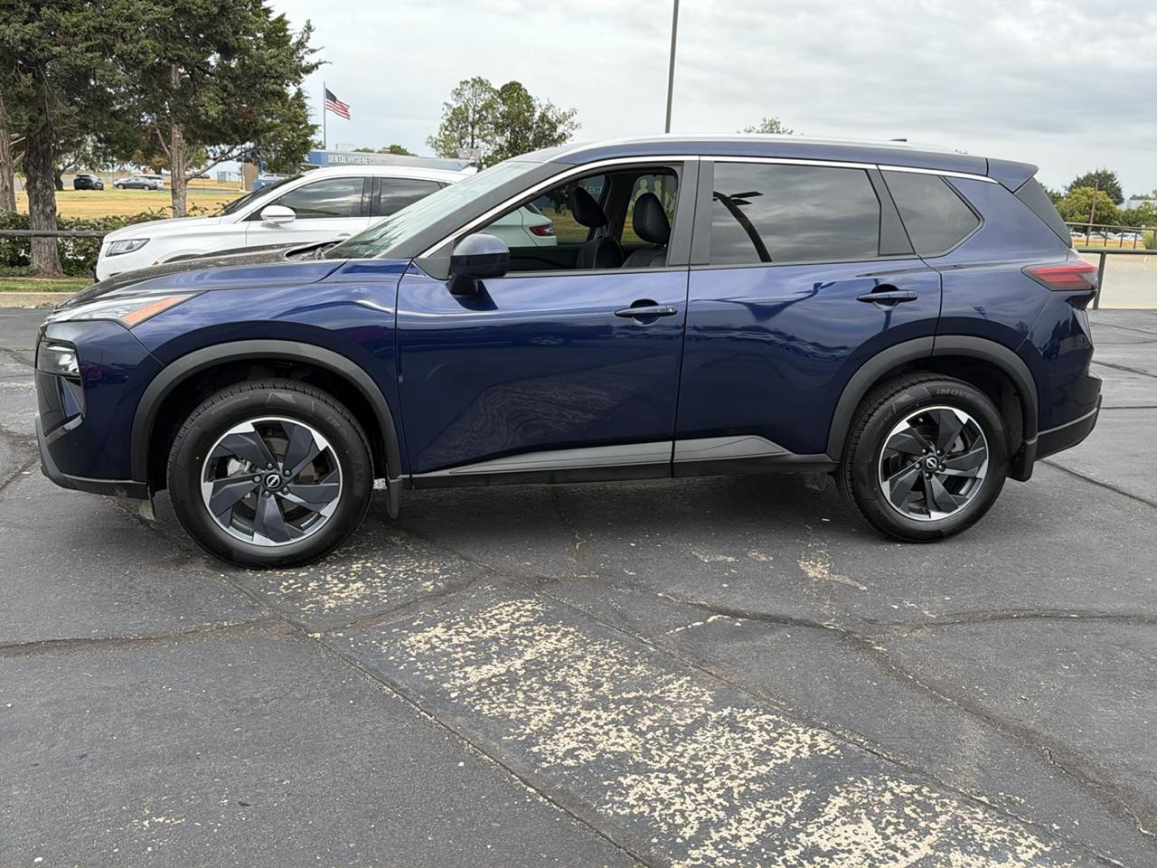 Nissan Rogue FWD SV 2024