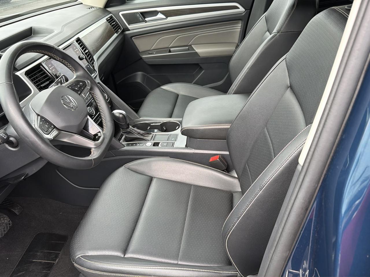 Volkswagen Atlas 3.6L V6 SE w/Technology FWD 2022