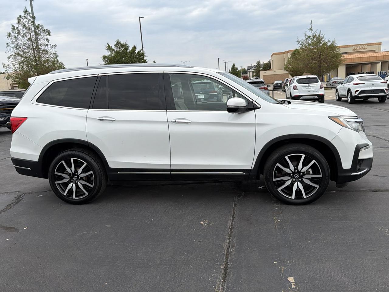 Honda Pilot Touring 7-Passenger AWD 2021