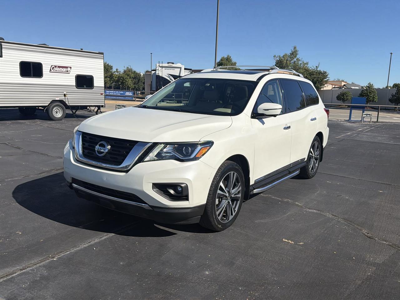 Nissan Pathfinder 4x4 Platinum 2020