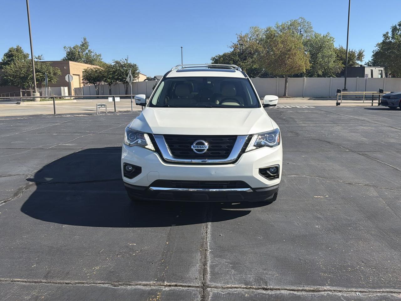 Nissan Pathfinder 4x4 Platinum 2020