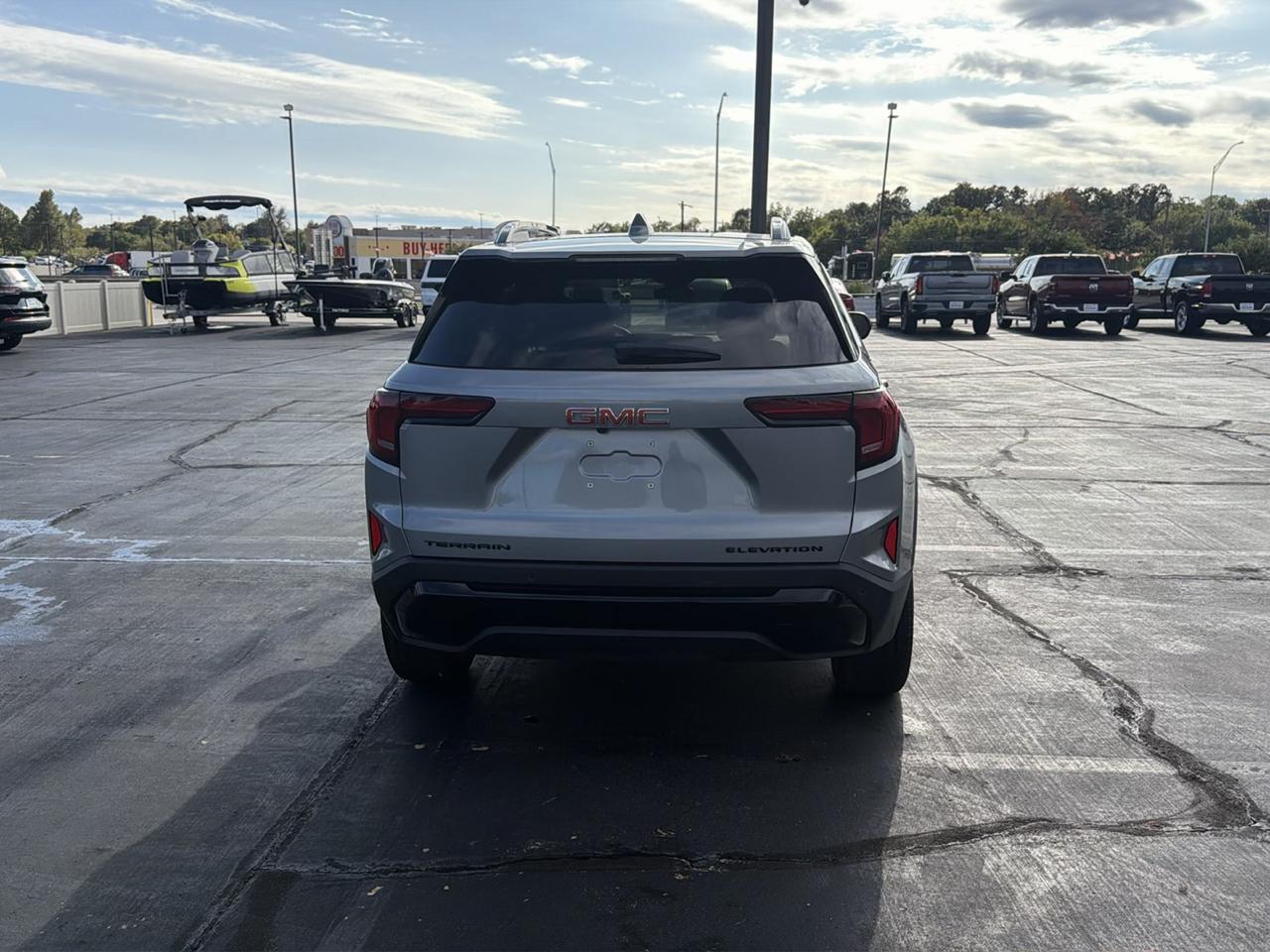GMC Terrain FWD 4dr Elevation 2026