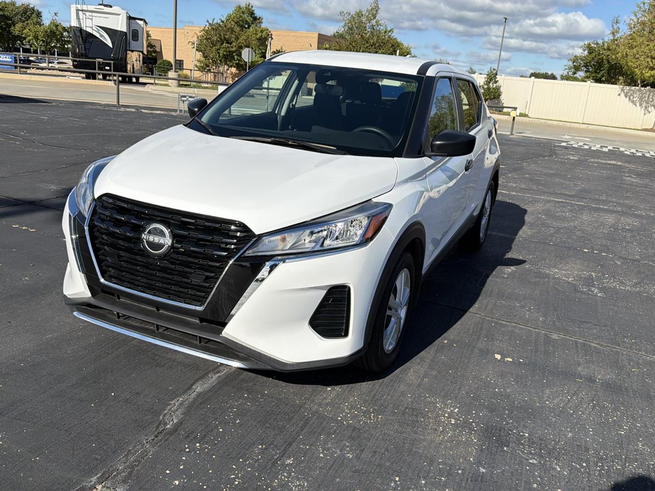 Nissan Kicks Play S FWD 2025