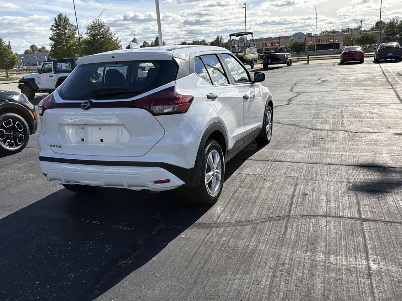 Nissan Kicks Play S FWD 2025