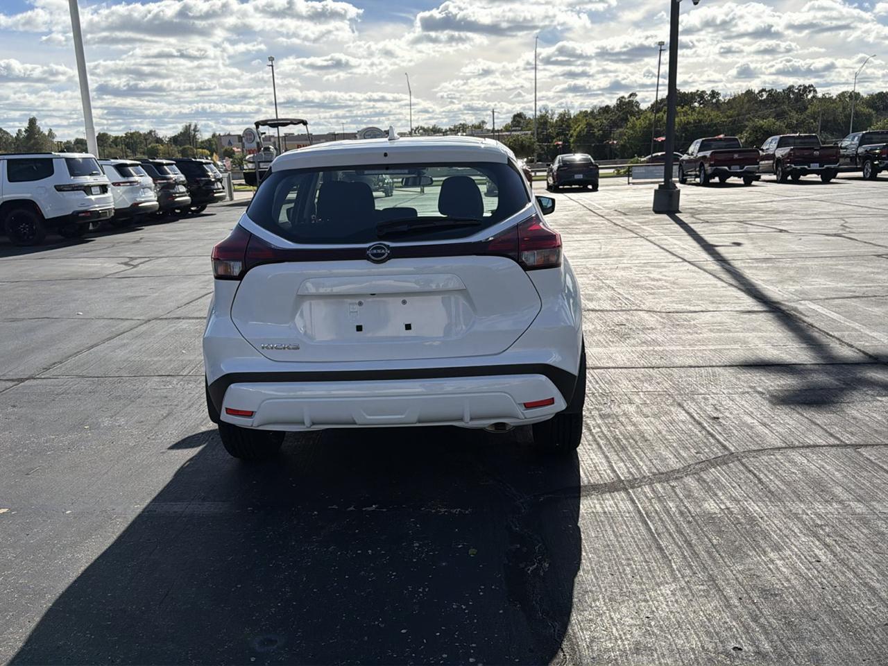 Nissan Kicks Play S FWD 2025