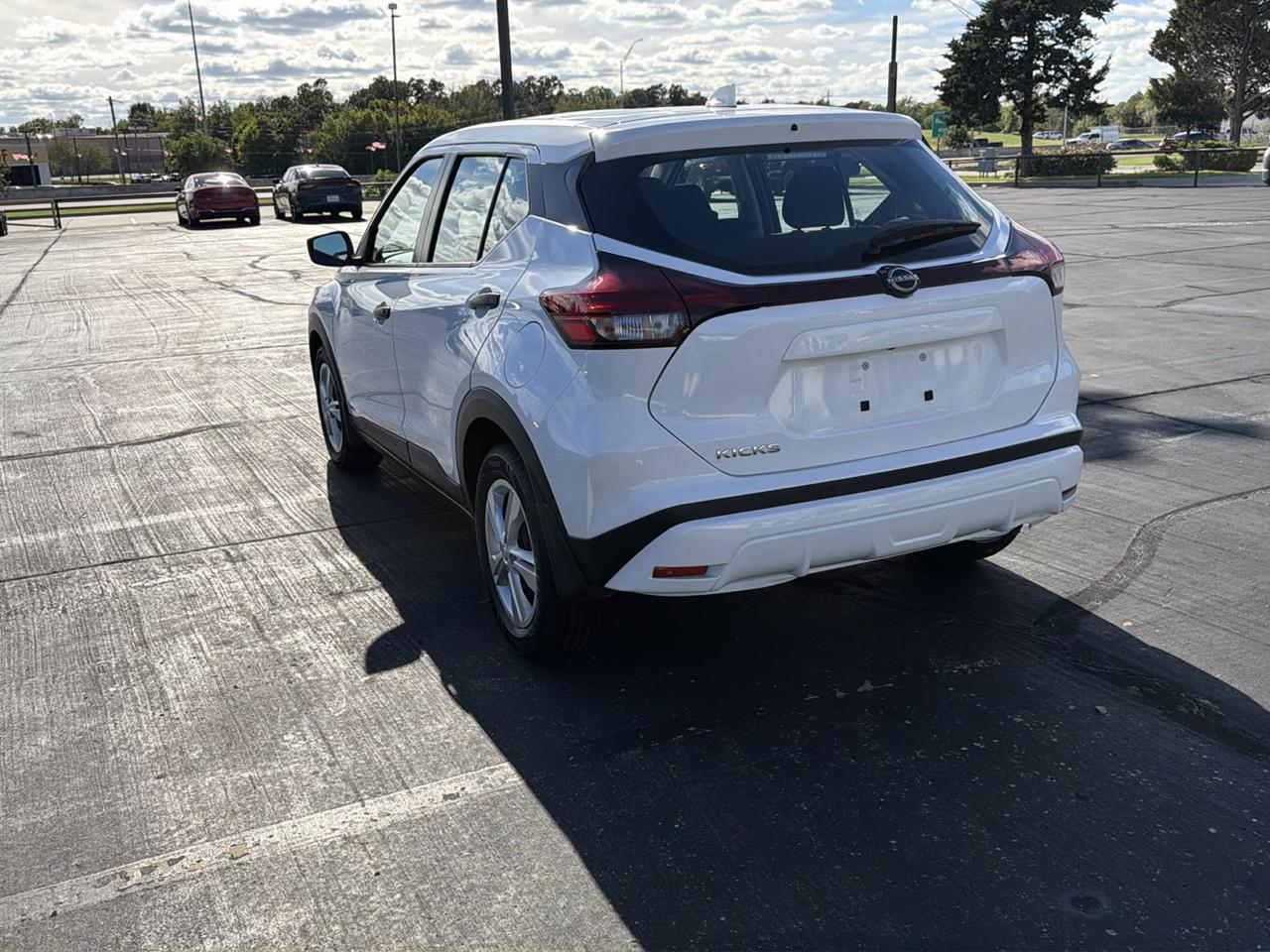 Nissan Kicks Play S FWD 2025