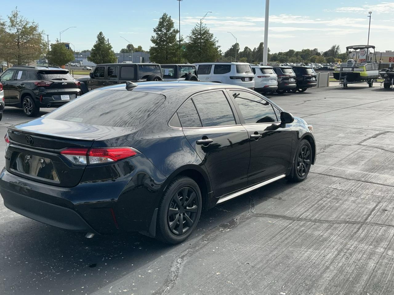 Toyota Corolla LE CVT (Natl) 2024