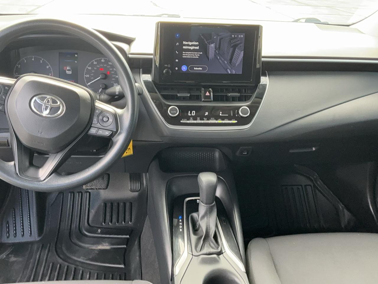 Toyota Corolla LE CVT (Natl) 2024