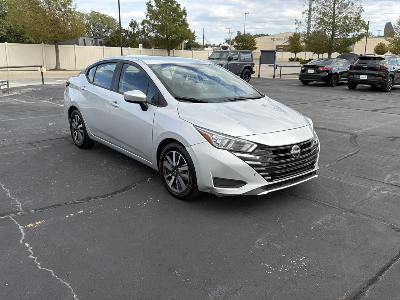 Nissan Versa SV CVT 2023