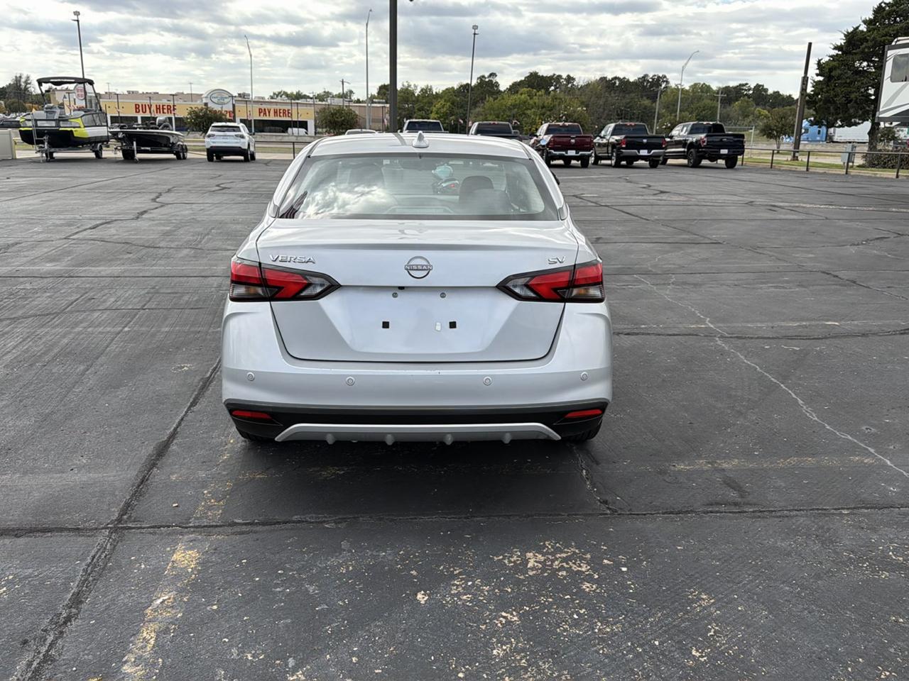 Nissan Versa SV CVT 2023